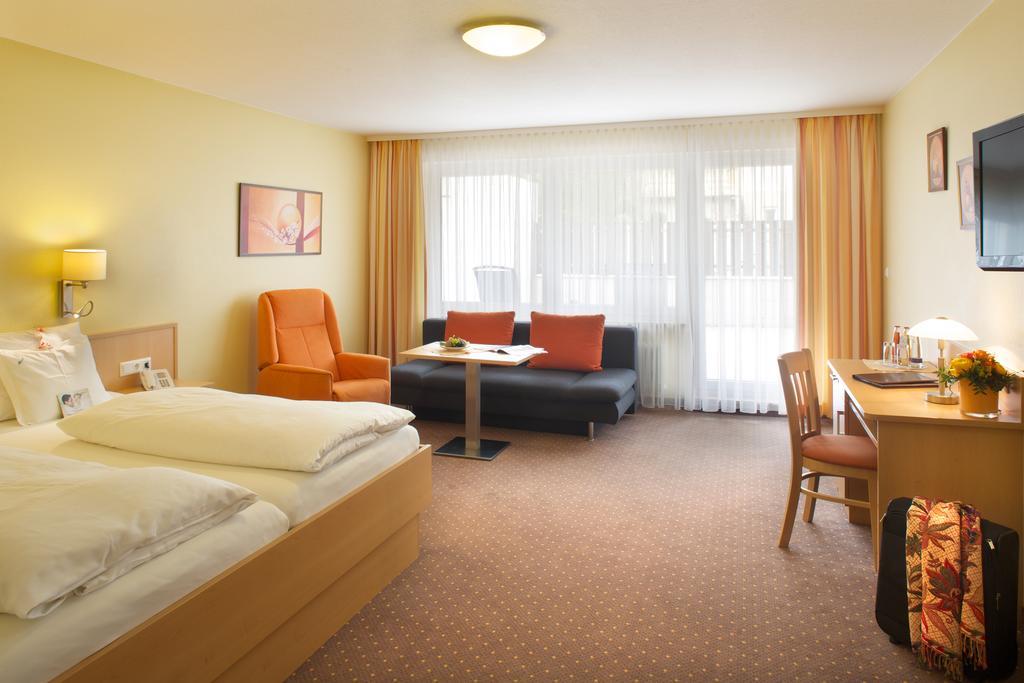 Kur- Und Wellnesshotel Foerch バート・ヴェリスホーフェン エクステリア 写真